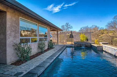 460 Belvedere Dr, Redding, CA 96003 photo 8