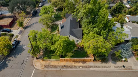 1177 Olive Ave, Redding, CA 96001 photo 22