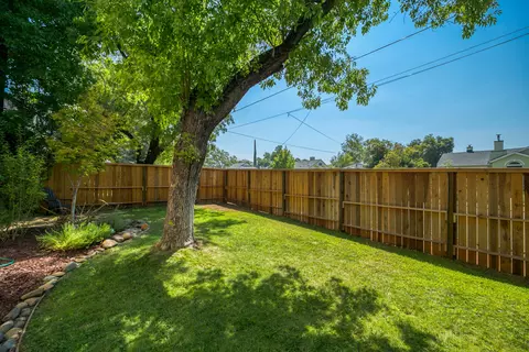 1177 Olive Ave, Redding, CA 96001 photo 17
