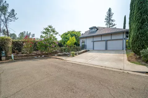 6129 Turnberry Ct, Redding, CA 96003 photo 3
