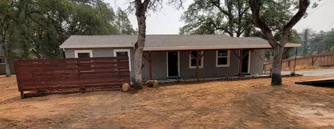 1341 Ridge Dr, Redding, CA 96001 photo 2