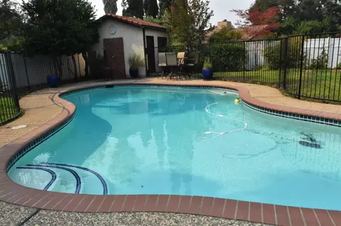 1532 Arroyo Manor Dr, Redding, CA 96003 photo 1