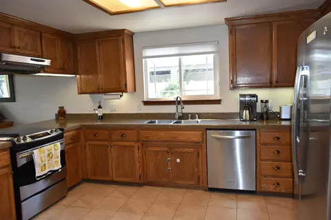 1532 Arroyo Manor Dr, Redding, CA 96003 photo 8