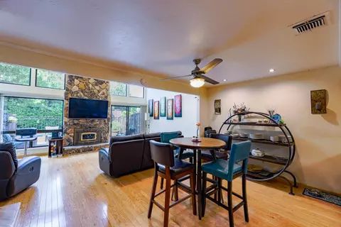 1910 Bechelli Ln, Redding, CA 96002 photo 4