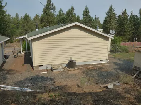 43100 Chaffey Ct, Fall River Mills, CA 96028 photo 4