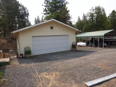 43100 Chaffey Ct, Fall River Mills, CA 96028 photo 6