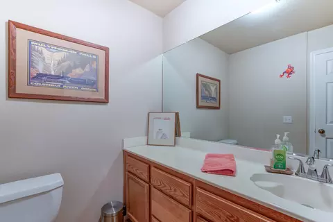 2915 Lake Redding Dr, Redding, CA 96003 photo 18