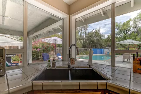 2915 Lake Redding Dr, Redding, CA 96003 photo 11