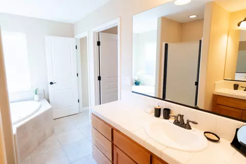 632 Valleybrook Dr, Redding, CA 96003 photo 11