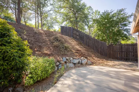 632 Valleybrook Dr, Redding, CA 96003 photo 38