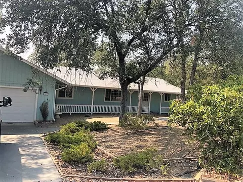 18617 Stallion Dr, Red Bluff, CA 96080 photo 1