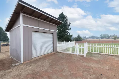 3450 Alta Mesa Dr, Redding, CA 96002 photo 12