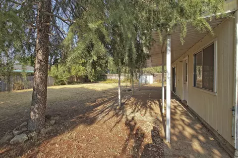 1360 Dominion, Redding, CA 96002 photo 24