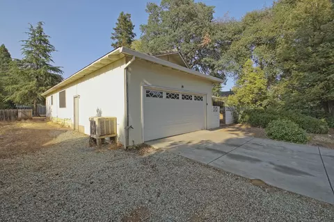 1360 Dominion, Redding, CA 96002 photo 25