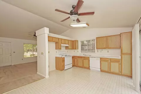 2157 Hemingway, Redding, CA 96003 photo 6