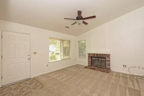 2157 Hemingway, Redding, CA 96003 photo 4