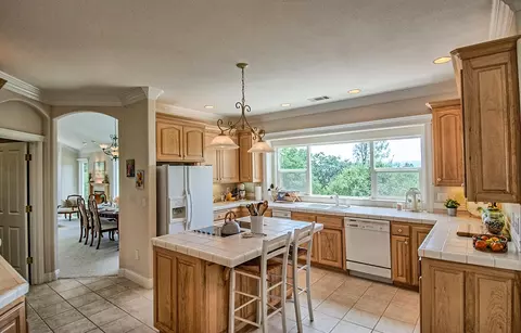 15299 Prospect Dr, Redding, CA 96001 photo 10