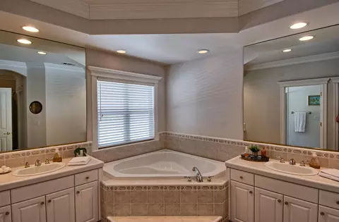 15299 Prospect Dr, Redding, CA 96001 photo 16