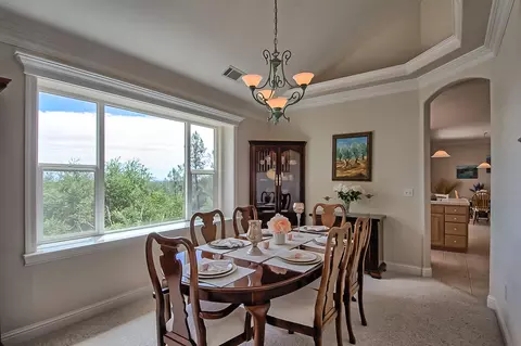 15299 Prospect Dr, Redding, CA 96001 photo 8
