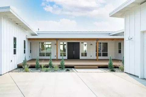 591 Turquoise Ct, Redding, CA 96003 photo 4