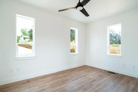 591 Turquoise Ct, Redding, CA 96003 photo 23