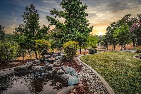 1684 Hobo Ln, Redding, CA 96003 photo 4