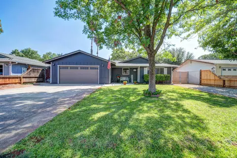 2301 Christian Ln, Redding, CA 96002 photo 1