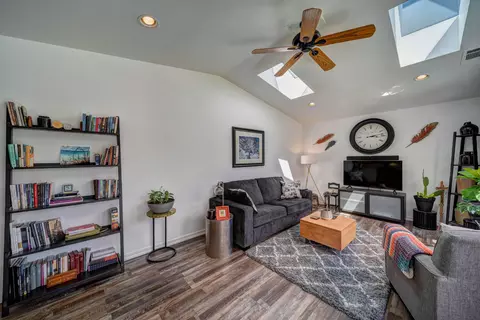 2301 Christian Ln, Redding, CA 96002 photo 9