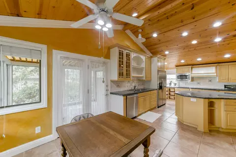 3350 Mountain Oak Dr, Redding, CA 96001 photo 15