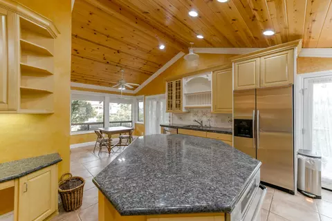 3350 Mountain Oak Dr, Redding, CA 96001 photo 14