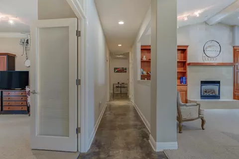 2637 Cumberland Dr, Redding, CA 96001 photo 32
