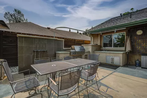 2637 Cumberland Dr, Redding, CA 96001 photo 56