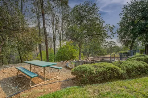 2637 Cumberland Dr, Redding, CA 96001 photo 78