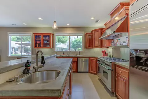 2637 Cumberland Dr, Redding, CA 96001 photo 18