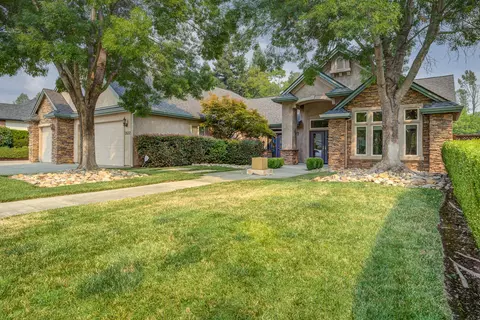 2637 Cumberland Dr, Redding, CA 96001 photo 5