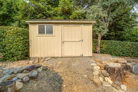 2637 Cumberland Dr, Redding, CA 96001 photo 77