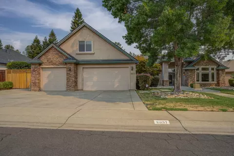 2637 Cumberland Dr, Redding, CA 96001 photo 3