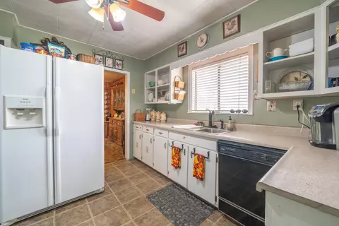 13827 Murphy Ln, Oak Run, CA 96069 photo 6