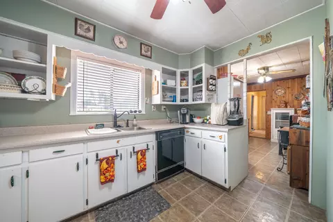 13827 Murphy Ln, Oak Run, CA 96069 photo 5