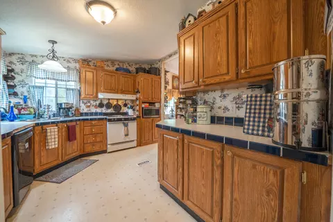 13827 Murphy Ln, Oak Run, CA 96069 photo 22