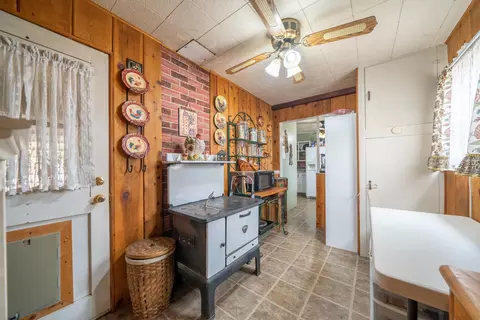 13827 Murphy Ln, Oak Run, CA 96069 photo 14