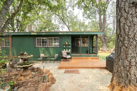 13827 Murphy Ln, Oak Run, CA 96069 photo 2