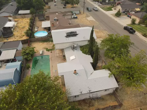 3492 Sacramento Dr, Redding, CA 96001 photo 3