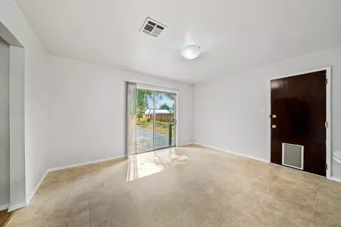 2071 Deerfield Ave, Redding, CA 96002 photo 11