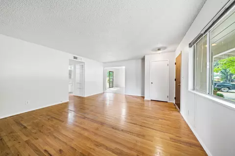 2071 Deerfield Ave, Redding, CA 96002 photo 12