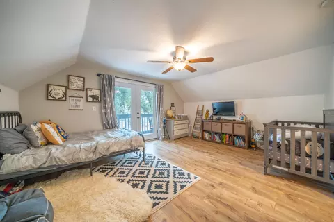 10953 Oak Run Rd, Oak Run, CA 96069 photo 14