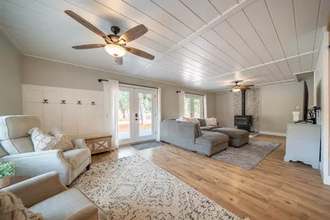 10953 Oak Run Rd, Oak Run, CA 96069 photo 7