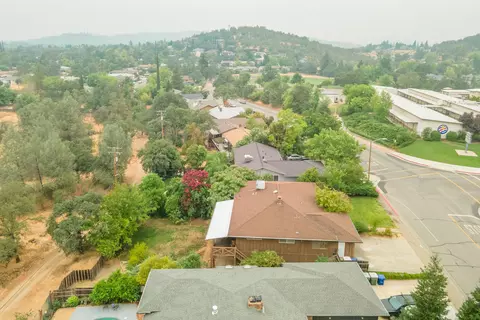 2865 Shasta St, Redding, CA 96001 photo 50