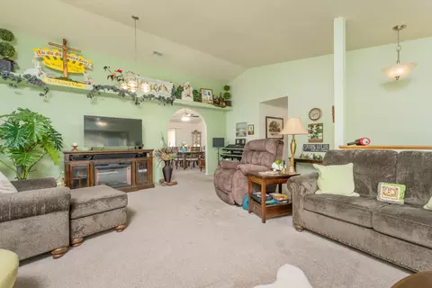 2675 Cimarron Dr, Red Bluff, CA 96080 photo 9