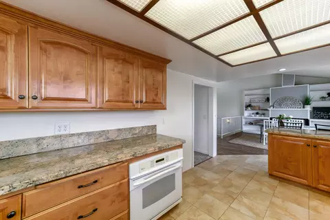 4300 Emily Way, Redding, CA 96001 photo 40